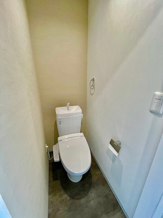 物件内観写真12　(トイレ)