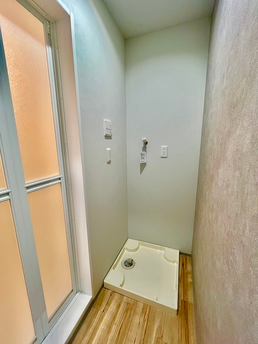 物件内観写真14　(洗濯機置場)