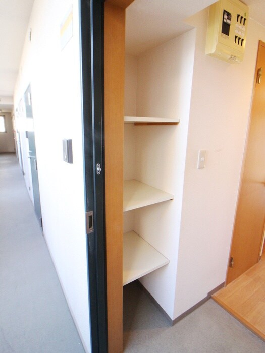 物件内観写真17　(収納)