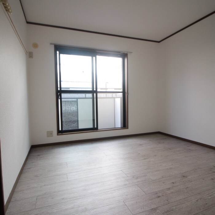 物件内観写真10　(内観写真)