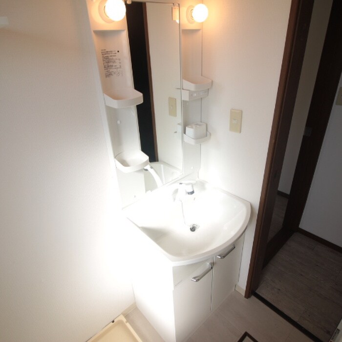 物件内観写真12　(洗面)