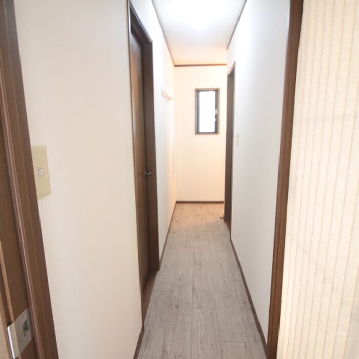 物件内観写真18　(廊下)