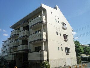 フォルク北千里Ｋ棟外観写真