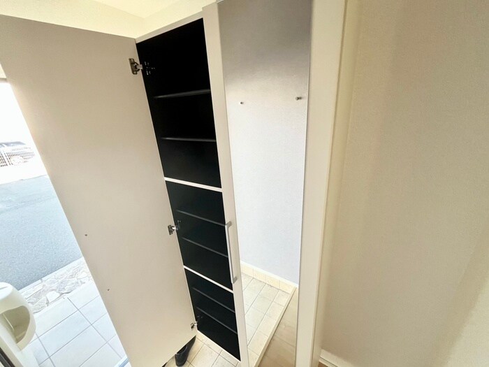 物件内観写真14　(靴箱)