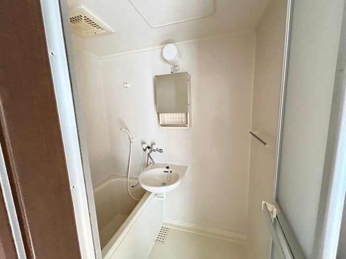 物件内観写真10　(洗面)