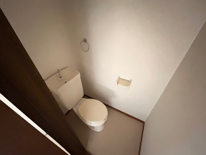 物件内観写真11　(トイレ)