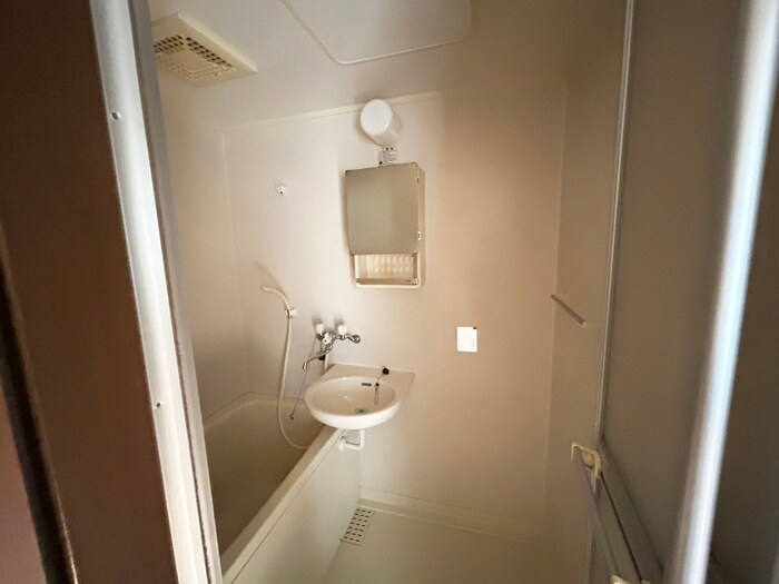 物件内観写真13　(洗面)