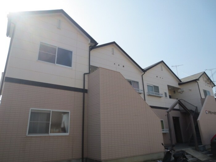 物件外観写真4　(駐車場)