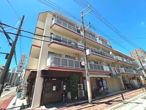 ＡＲＲＯＮＤＩＲ諏訪Ⅰ号棟南外観写真