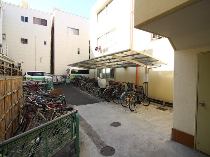 物件外観写真5　(駐輪場)