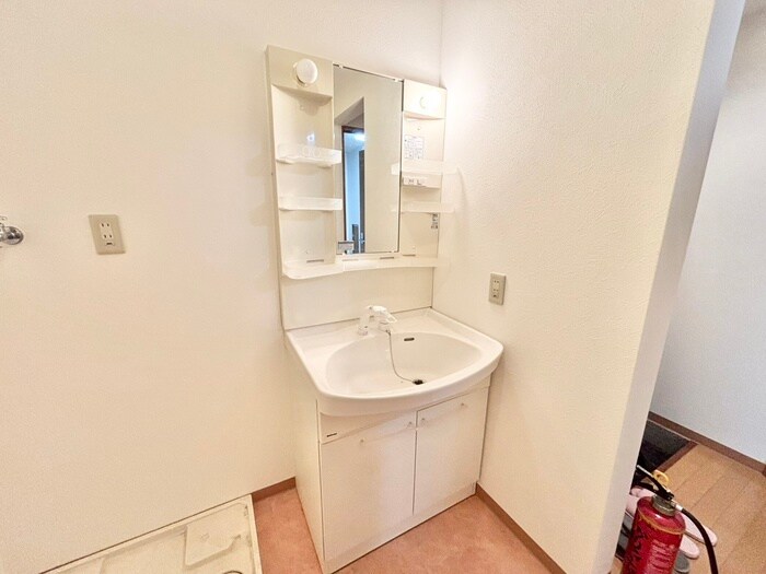 物件内観写真11　(洗面)