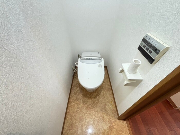 物件内観写真12　(トイレ)