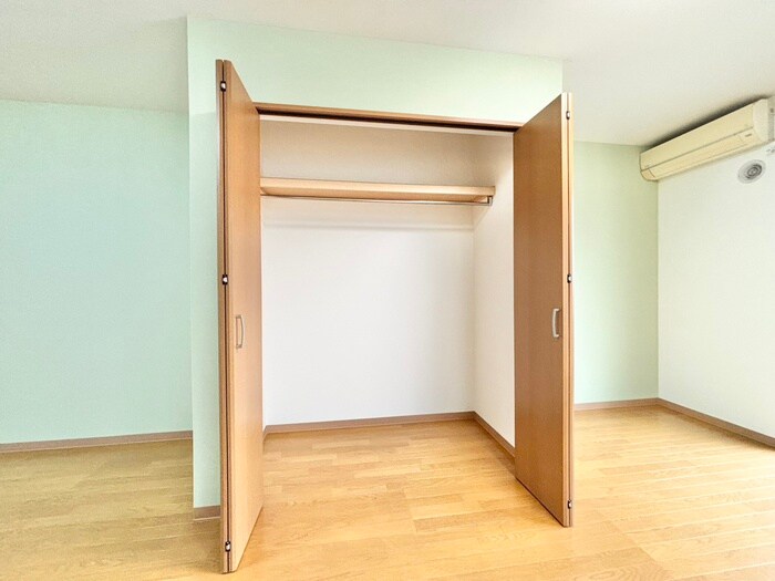 物件内観写真15　(収納)
