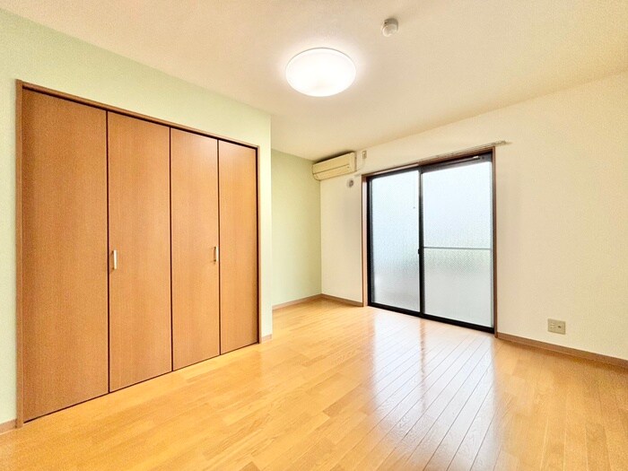 物件内観写真16　(居室)