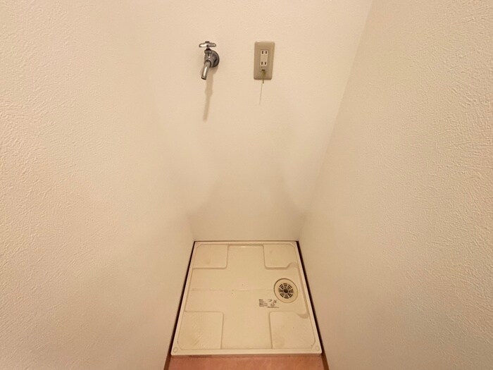 物件内観写真20　(洗濯機置場)