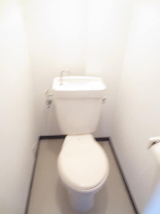 物件内観写真8　(トイレ)