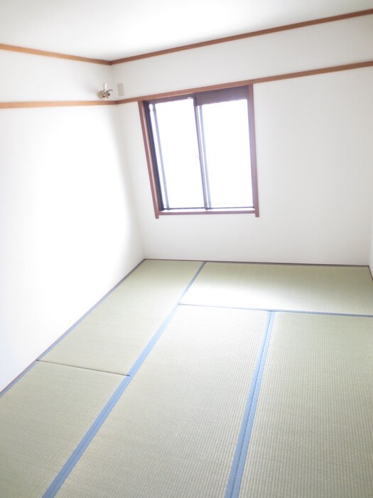 物件内観写真9　(居室)