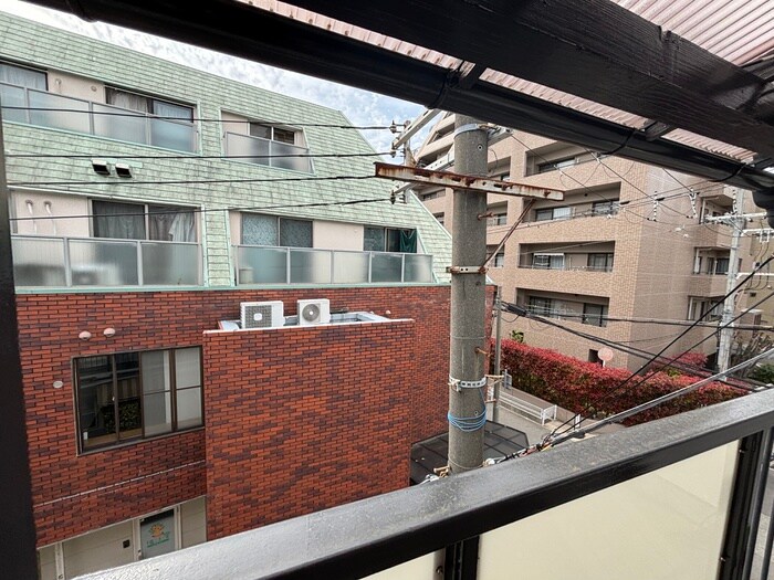 物件内観写真18　(室内からの展望)