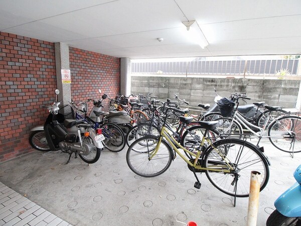 駐輪場