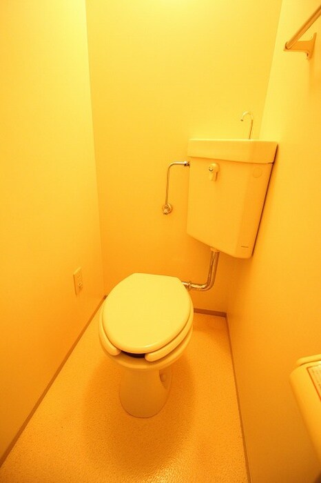 物件内観写真12　(トイレ)