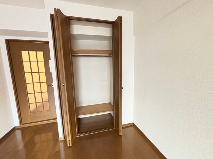 物件内観写真16　(収納)