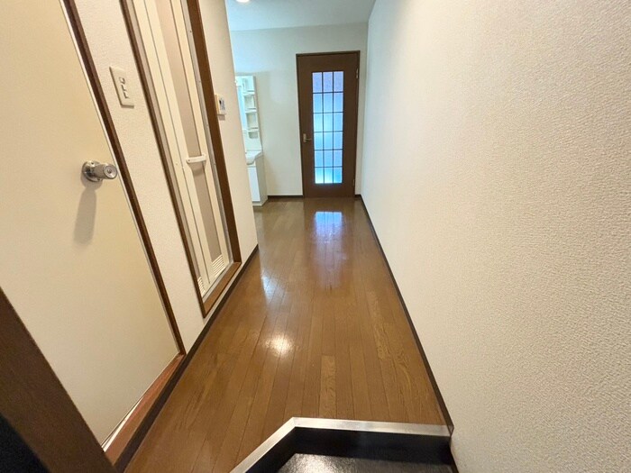 物件内観写真19　(廊下)