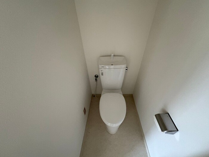 物件内観写真12　(トイレ)