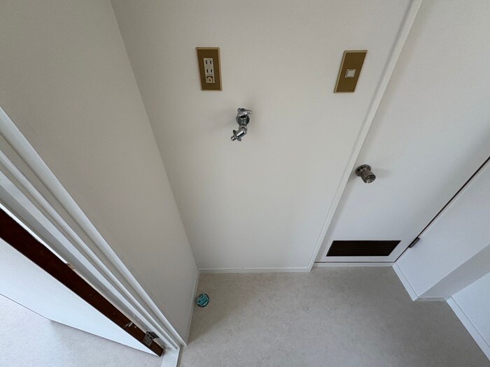 物件内観写真20　(洗濯機置場)