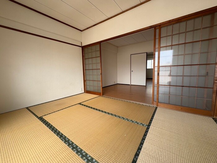 物件内観写真10　(居室)