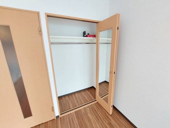 物件内観写真10　(収納)