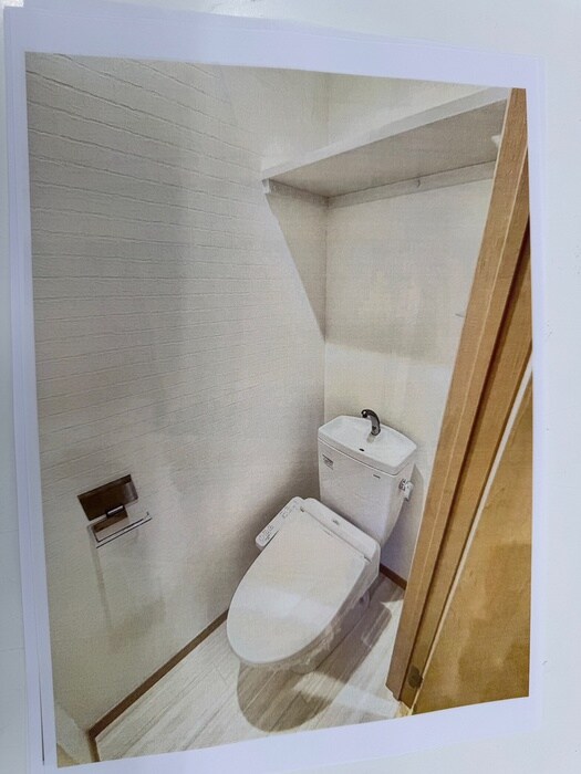 物件内観写真14　(トイレ)