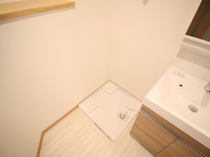 物件内観写真17　(洗濯機置場)