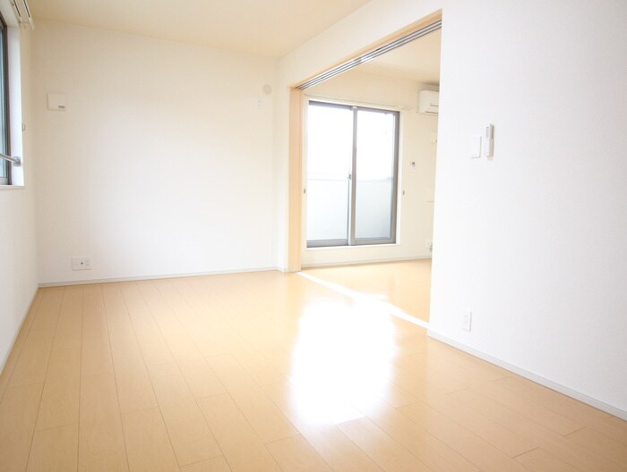 物件内観写真11　(居室)