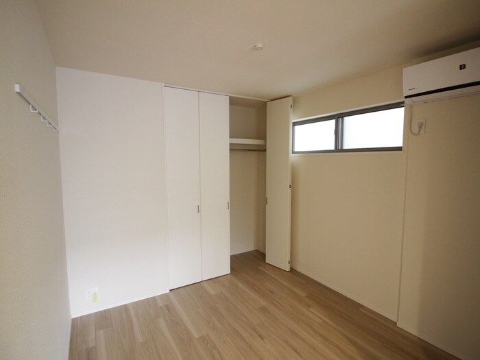 物件内観写真9　(居室)