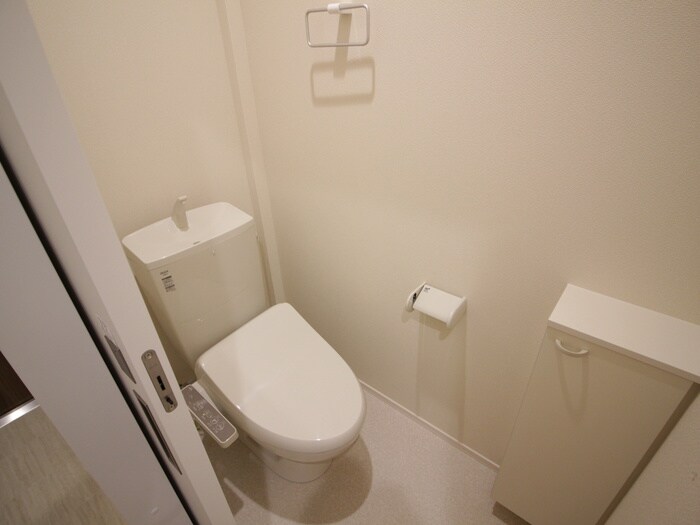 物件内観写真13　(トイレ)