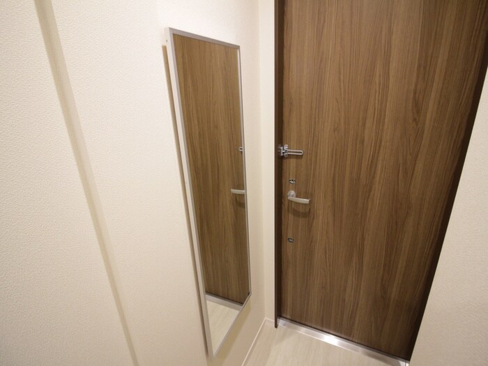 物件内観写真21　(玄関)