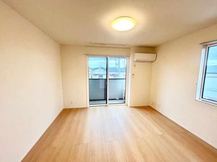 物件内観写真7　(居室)