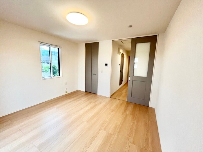 物件内観写真8　(居室)