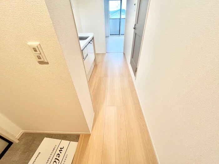 物件内観写真18　(廊下)