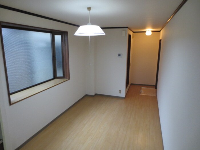 物件内観写真11　(内観写真)