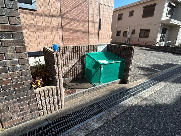 物件外観写真3　(建物設備)