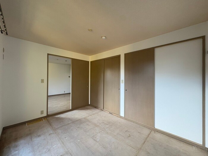 物件内観写真10　(居室)