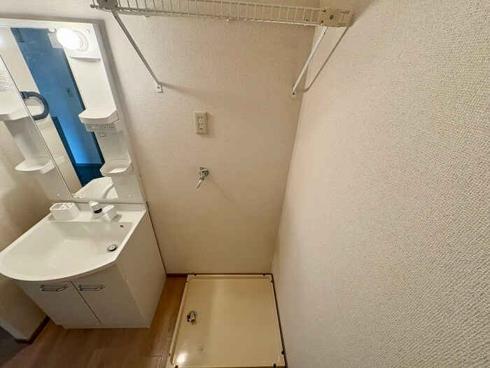 物件内観写真20　(洗濯機置場)