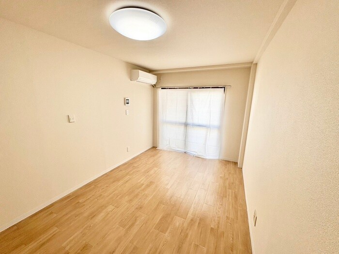 物件内観写真14　(居室)