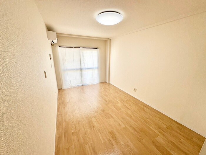 物件内観写真15　(居室)