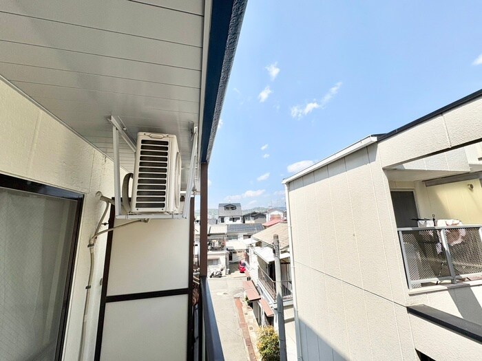 物件内観写真17　(室内からの展望)