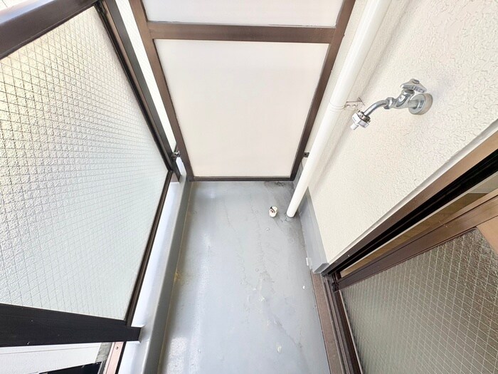 物件内観写真18　(洗濯機置場)