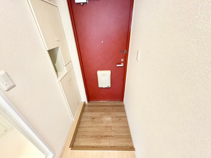 物件内観写真19　(玄関)