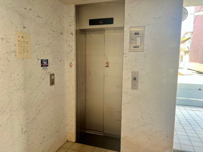 物件外観写真4　(建物設備)