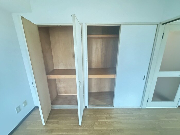 物件内観写真12　(収納)